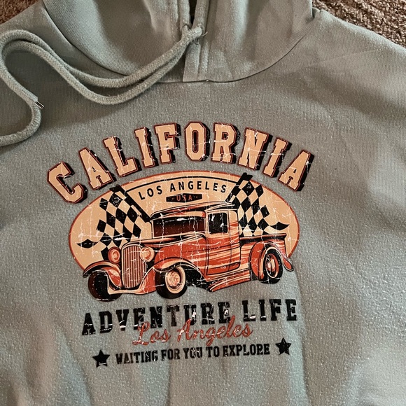 Shein sweatshirt - Picture 2 of 2